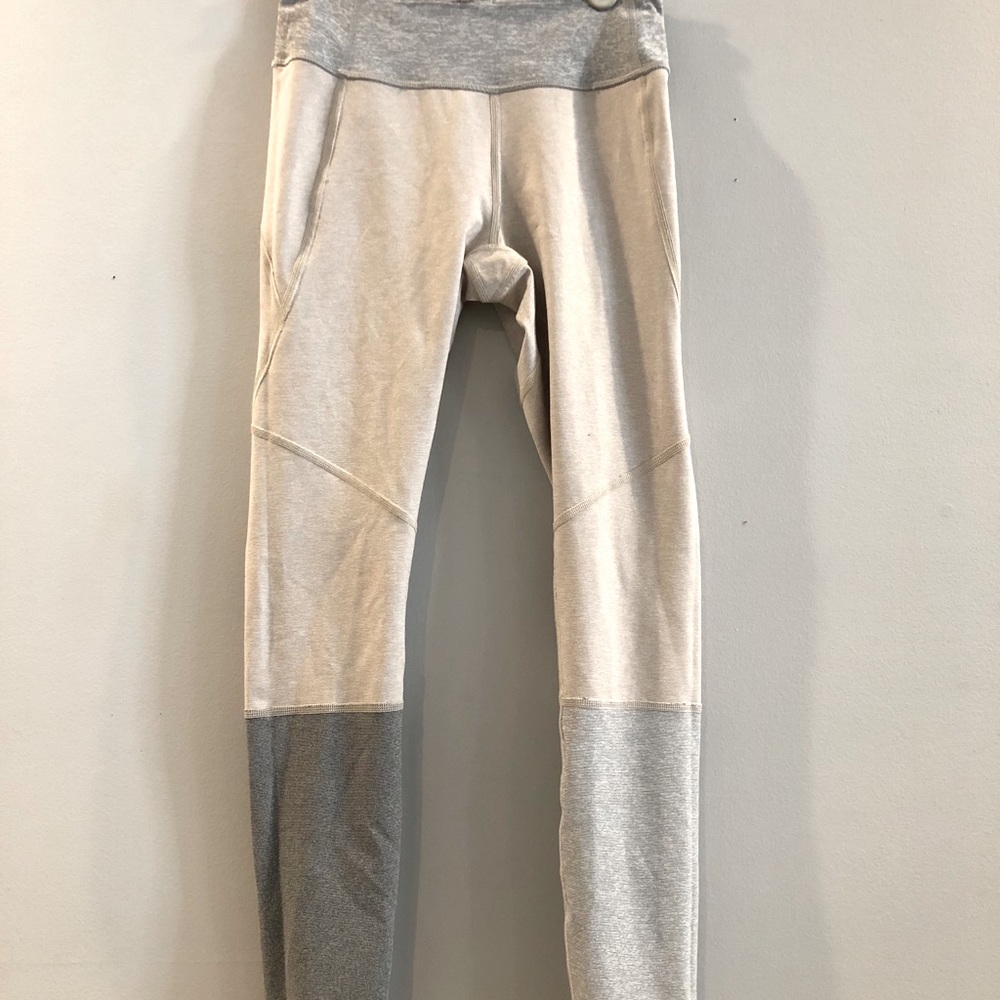 Outdoor voices leggings small